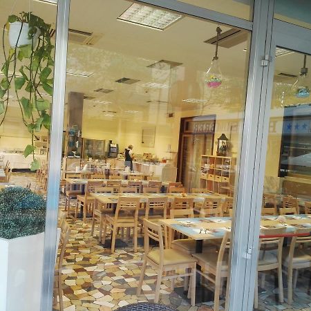 索姆布雷洛酒店 里米尼 外观 照片