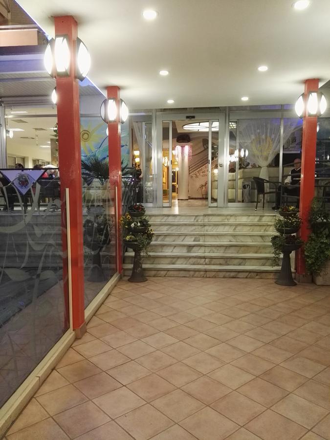 索姆布雷洛酒店 里米尼 外观 照片